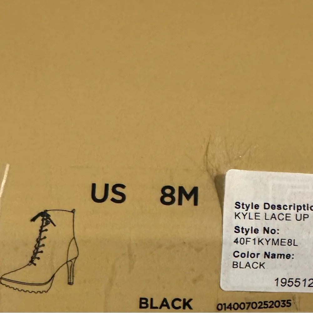 NIB Michael Kors Black Leather Lace Up Boots Women 8M Stylish Urban Elegance - Picture 3 of 4